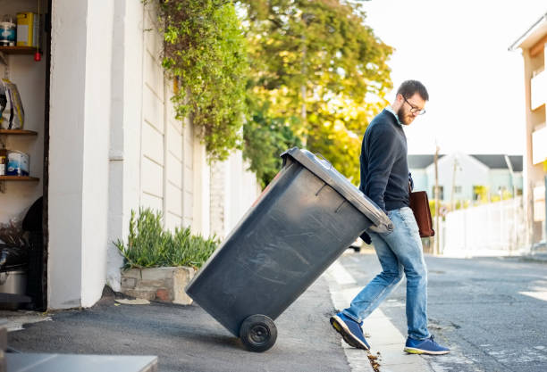 Best Yard Waste Removal  in Lyndhurst, OH