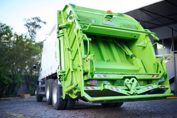 Best Attic Cleanout Services  in Lyndhurst, OH